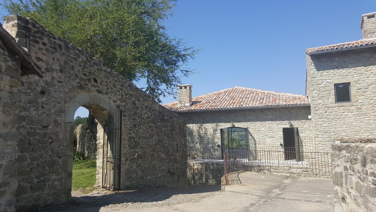 Château Du Poët-célard * Le Poët-Célard